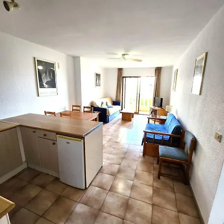 Διαμέρισμα One Bed Apt In Castle Harbourc106