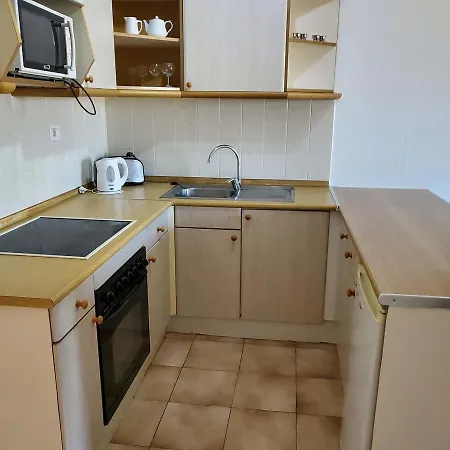 One Bed Apt In Castle Harbourc106 Apartamento Los Cristianos (Tenerife)