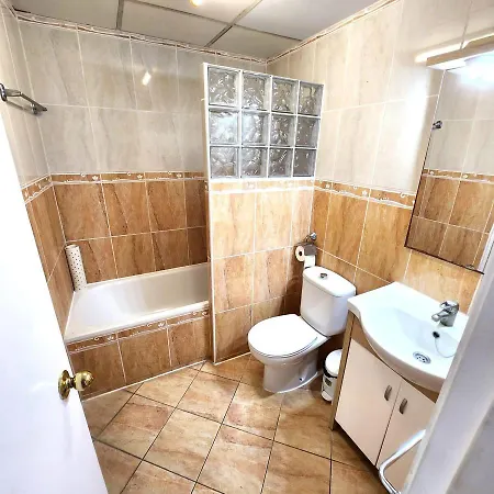 One Bed Apt In Castle Harbourc106 Διαμέρισμα *